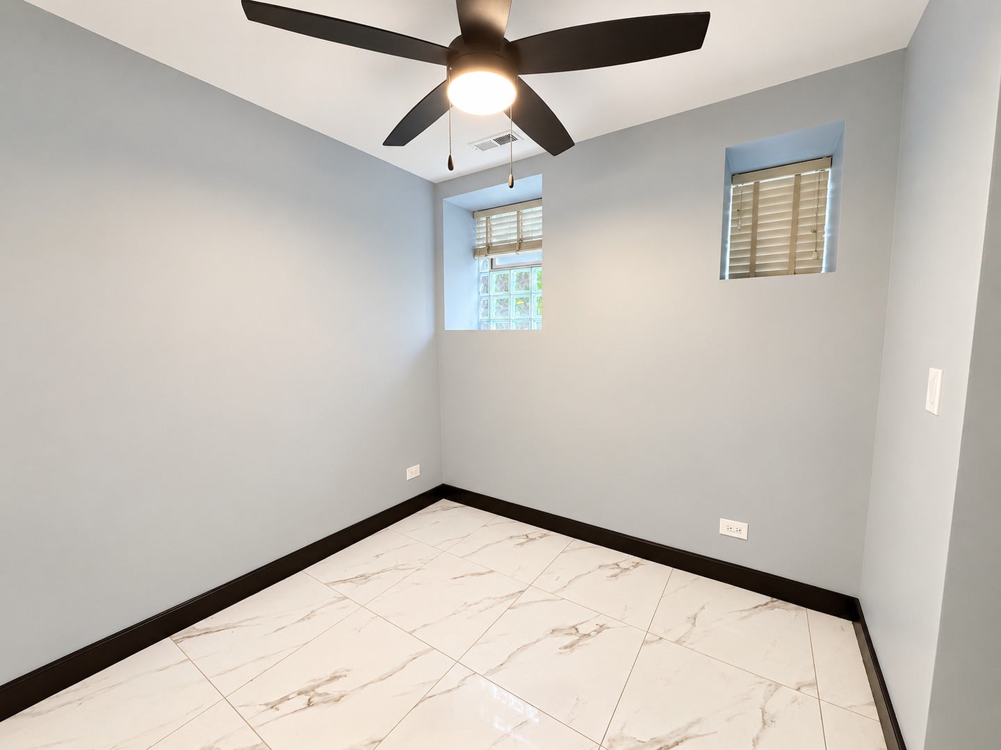 442 E 48th Street, #B2, Chicago, IL 60615 442 E 48th Street, #B2, Chicago, IL 60615