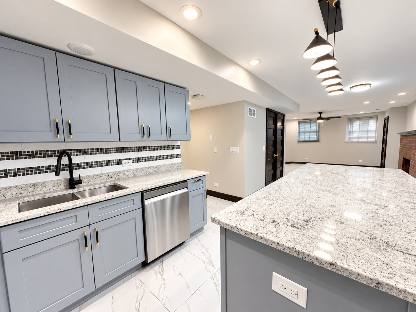 442 E 48th Street, #B2, Chicago, IL 60615 442 E 48th Street, #B2, Chicago, IL 60615