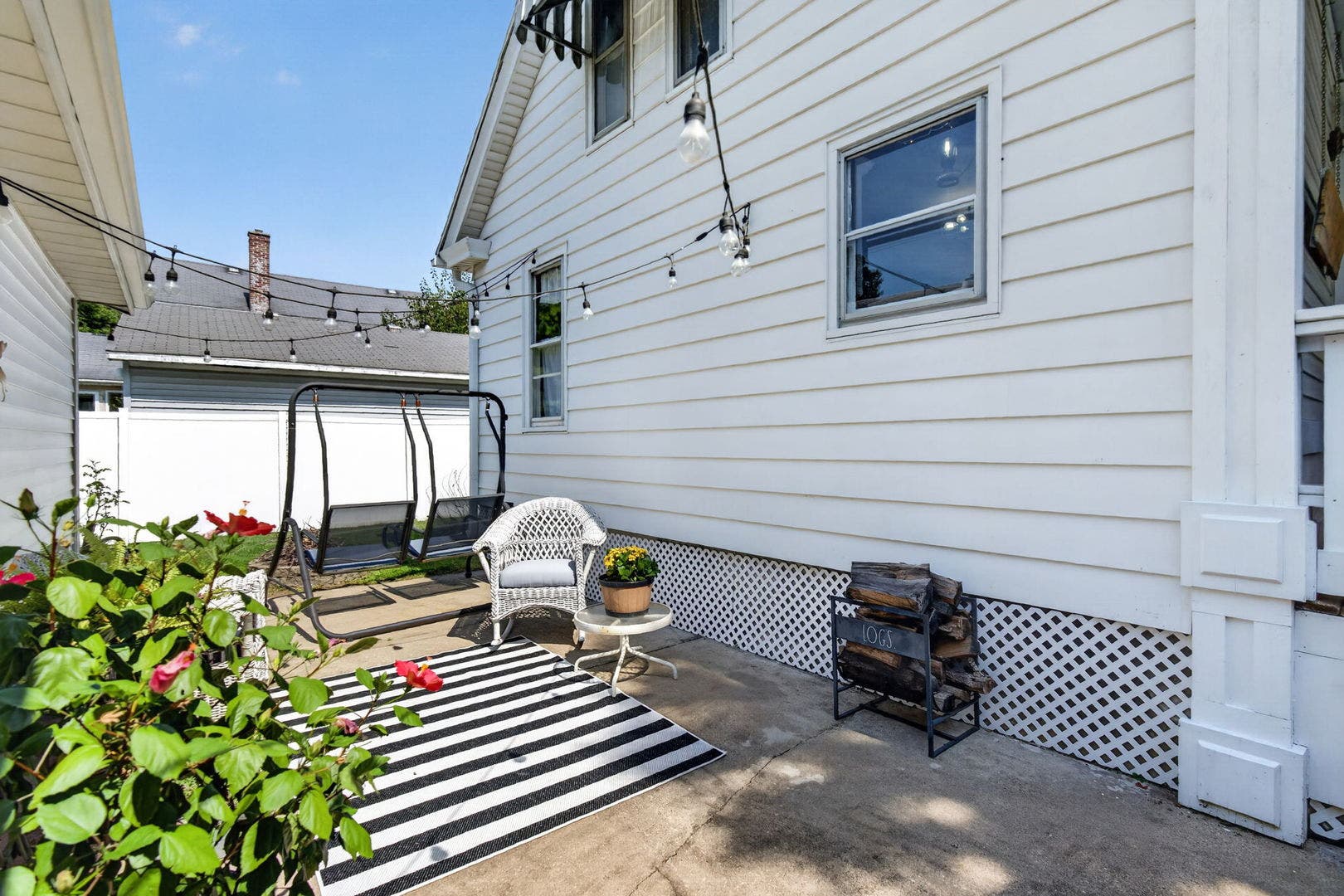 105 N Main St, Seneca, IL 61360 105 N Main St, Seneca, IL 61360
