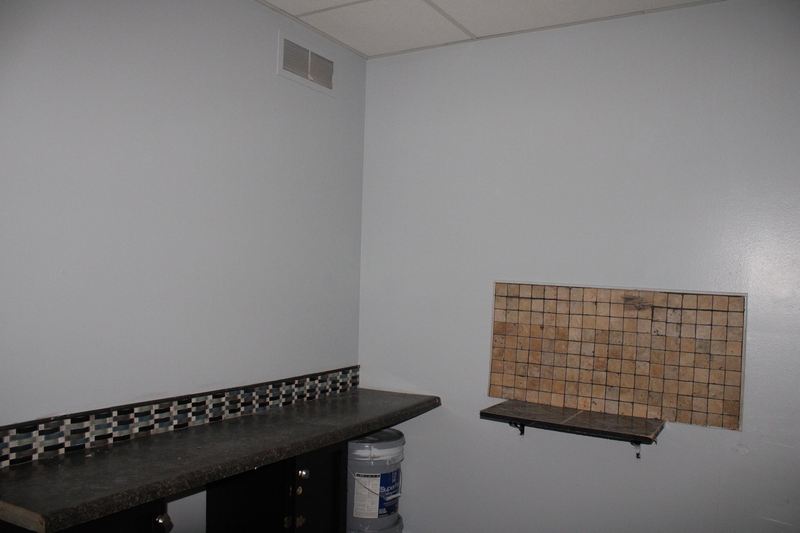 853 N Highland Avenue, Aurora, IL 60506