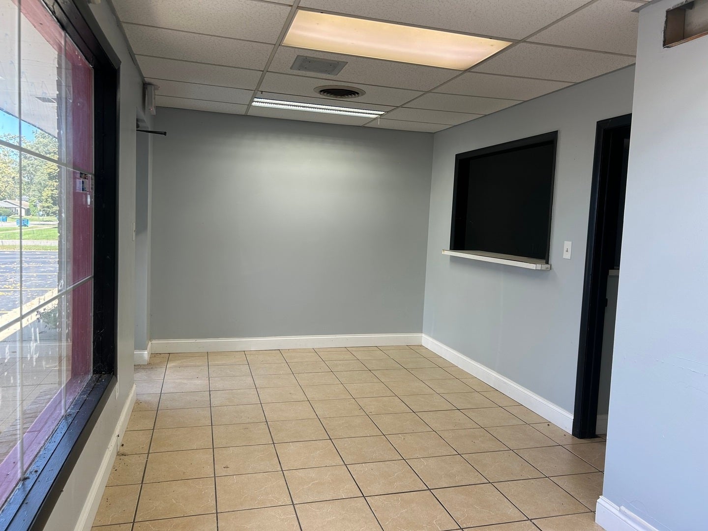 853 N Highland Avenue, Aurora, IL 60506