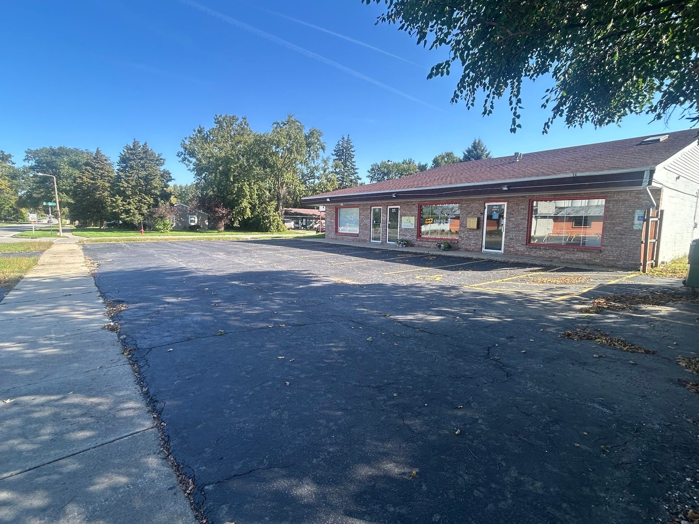 853 N Highland Avenue, Aurora, IL 60506