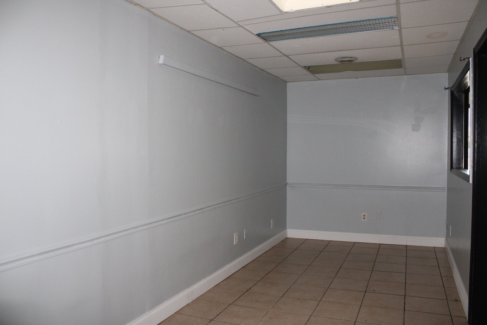 853 N Highland Avenue, Aurora, IL 60506