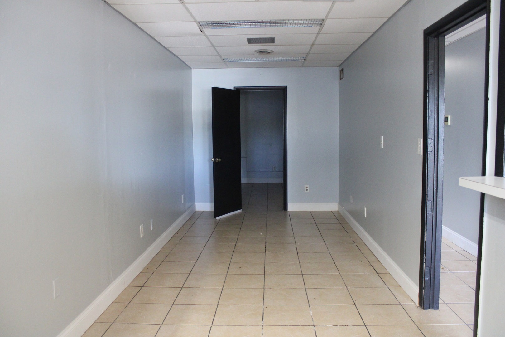 853 N Highland Avenue, Aurora, IL 60506