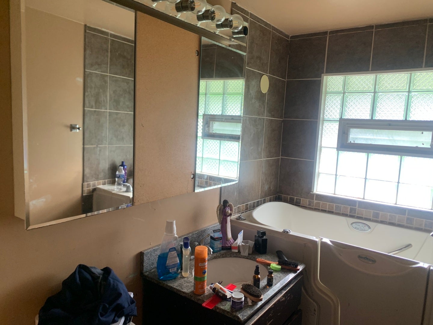 17960 John Avenue, Country Club Hills, IL 60478 17960 John Avenue, Country Club Hills, IL 60478
