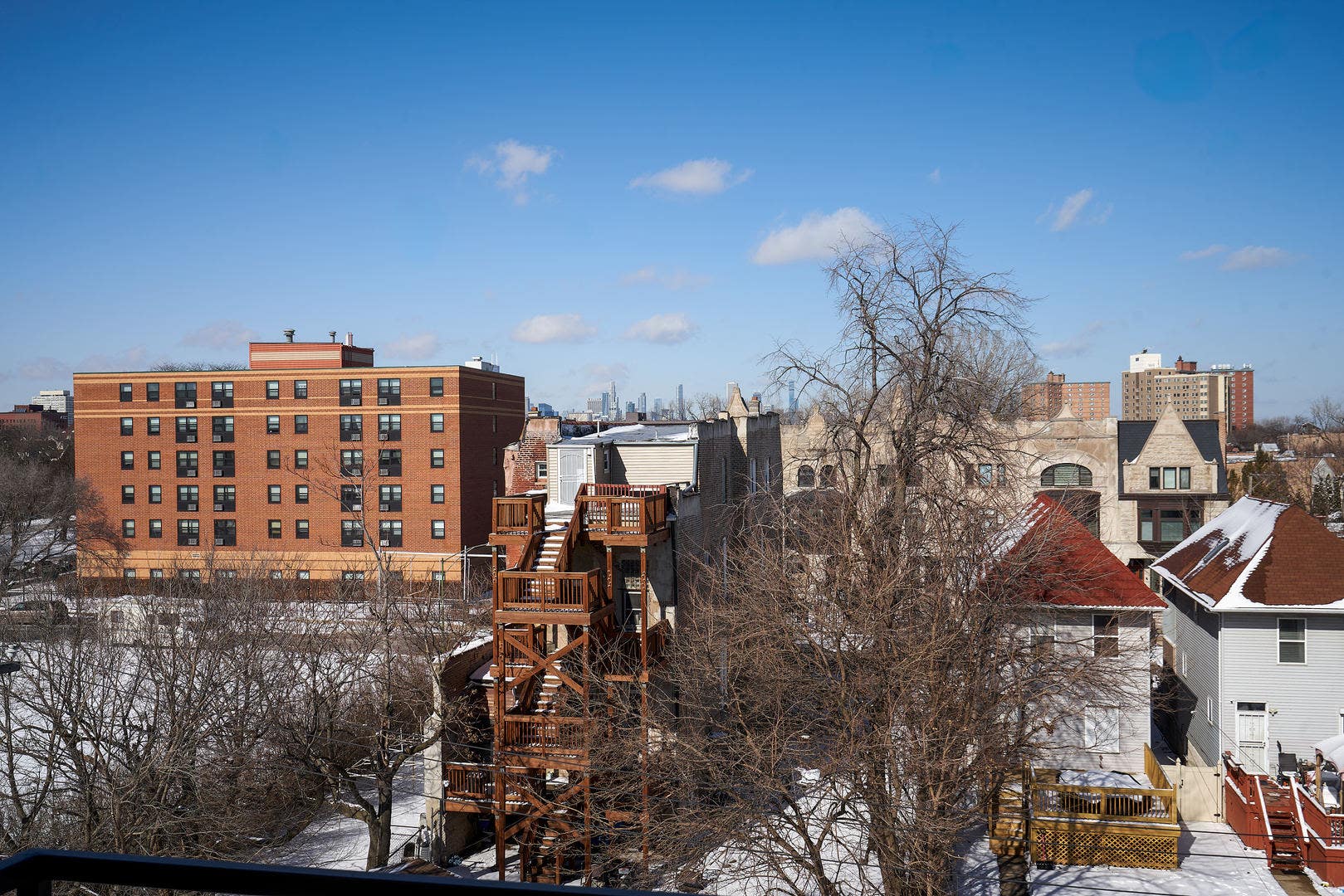 926 E 43rd Street, #203, Chicago, IL 60653 926 E 43rd Street, #203, Chicago, IL 60653