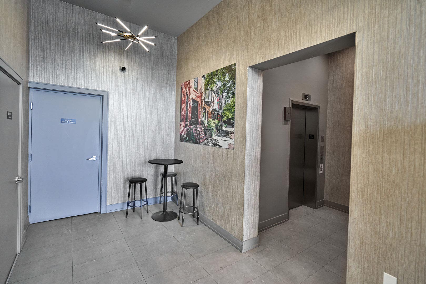 926 E 43rd Street, #203, Chicago, IL 60653 926 E 43rd Street, #203, Chicago, IL 60653