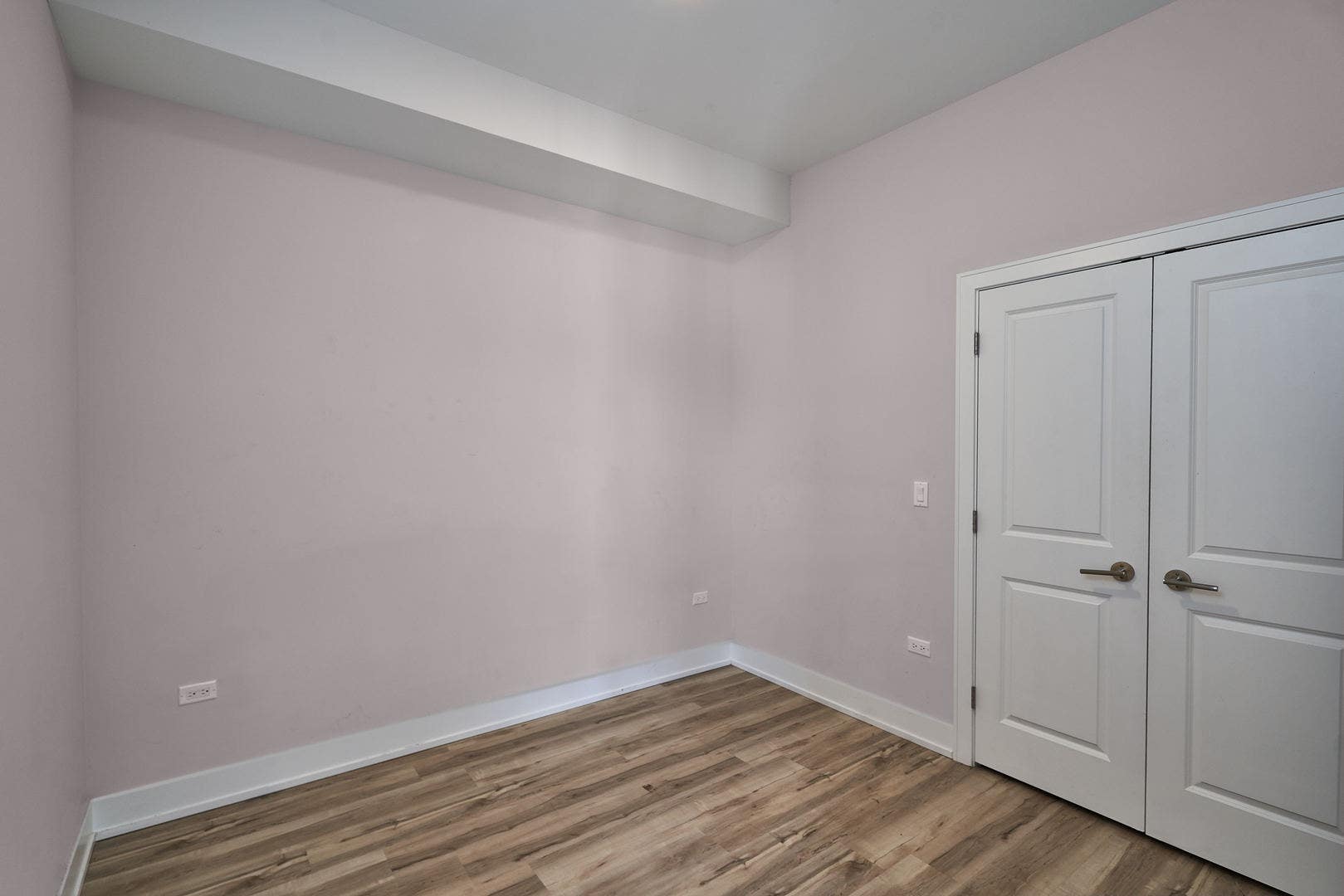 926 E 43rd Street, #203, Chicago, IL 60653 926 E 43rd Street, #203, Chicago, IL 60653