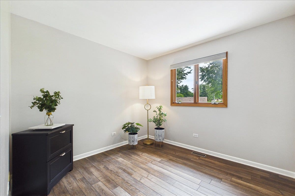 33202 N Woodland Terrace, Grayslake, IL 60030 33202 N Woodland Terrace, Grayslake, IL 60030