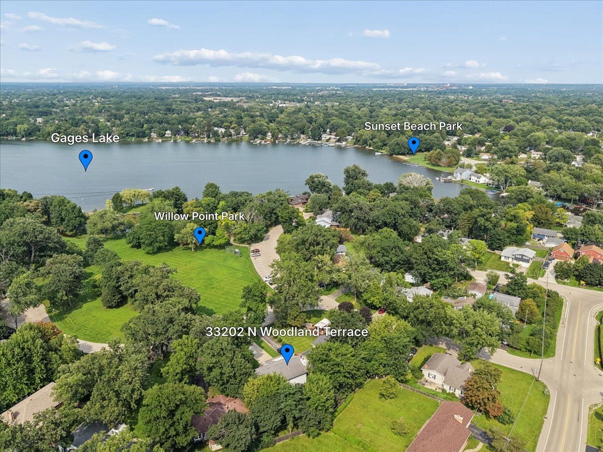 33202 N Woodland Terrace, Grayslake, IL 60030 33202 N Woodland Terrace, Grayslake, IL 60030