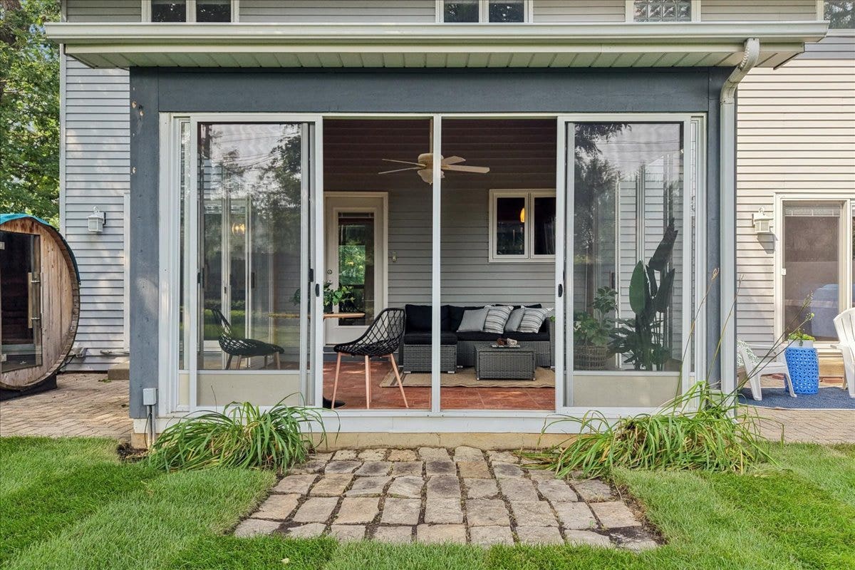33202 N Woodland Terrace, Grayslake, IL 60030 33202 N Woodland Terrace, Grayslake, IL 60030
