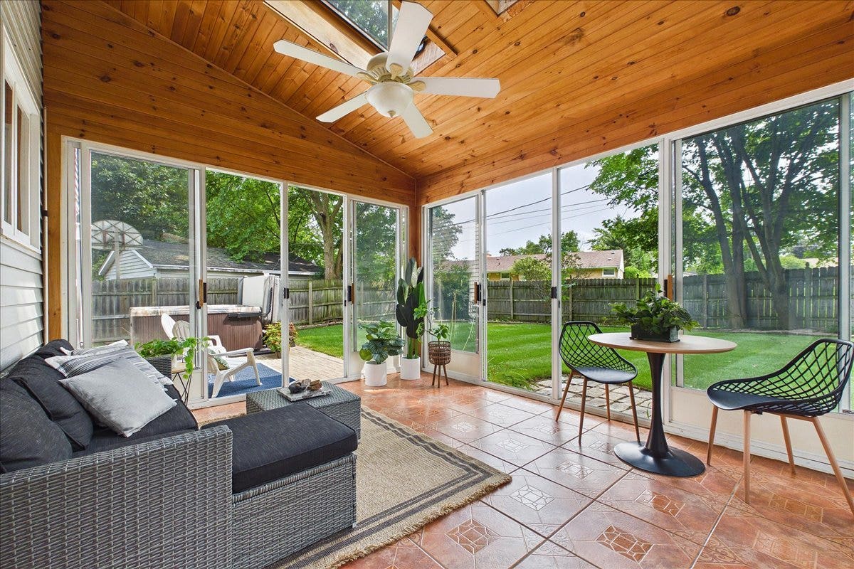 33202 N Woodland Terrace, Grayslake, IL 60030 33202 N Woodland Terrace, Grayslake, IL 60030