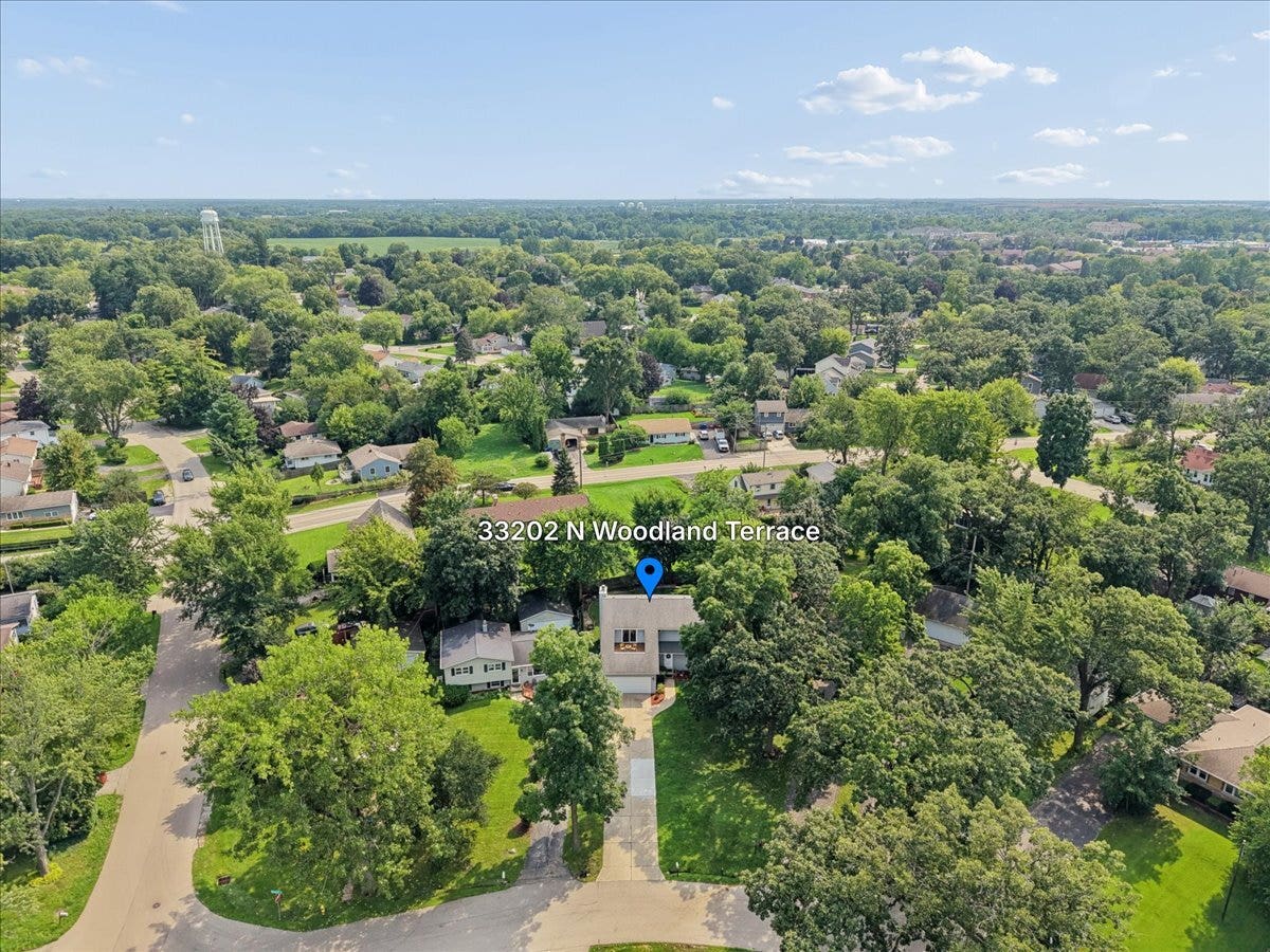 33202 N Woodland Terrace, Grayslake, IL 60030 33202 N Woodland Terrace, Grayslake, IL 60030