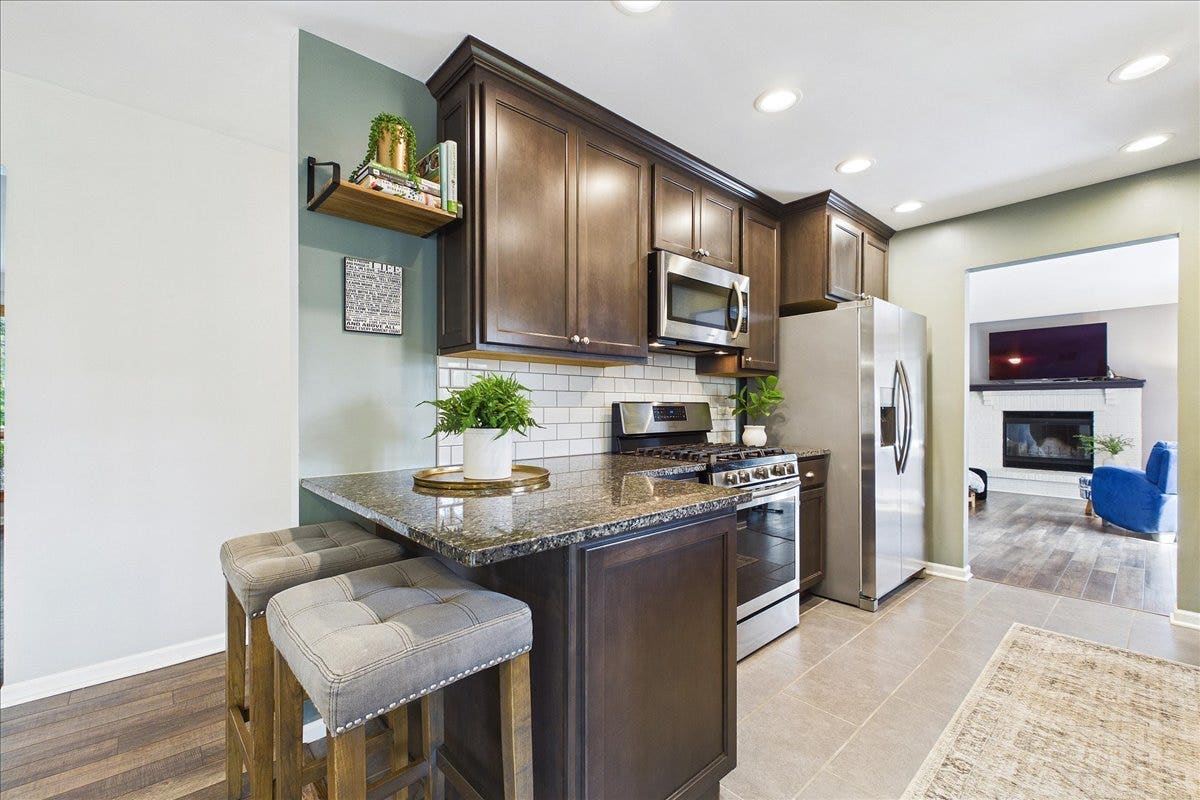 33202 N Woodland Terrace, Grayslake, IL 60030 33202 N Woodland Terrace, Grayslake, IL 60030