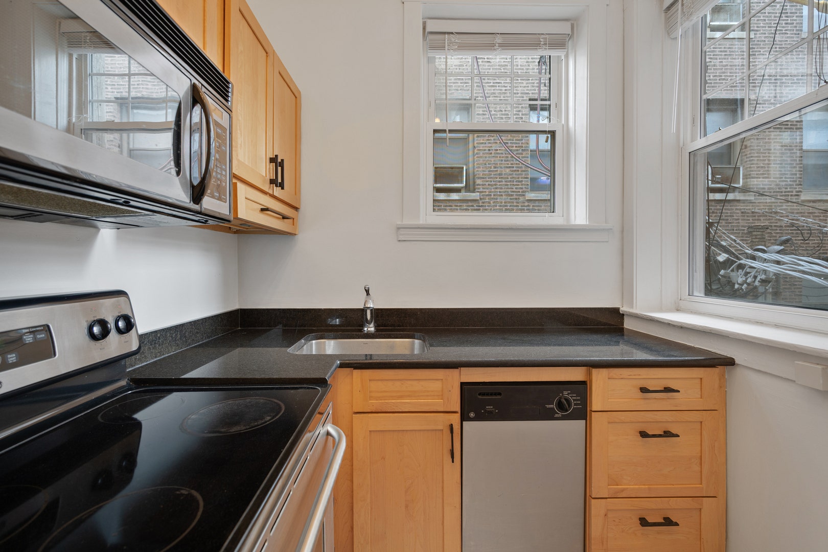 4310 N Clarendon Avenue, #1021, Chicago, IL 60613