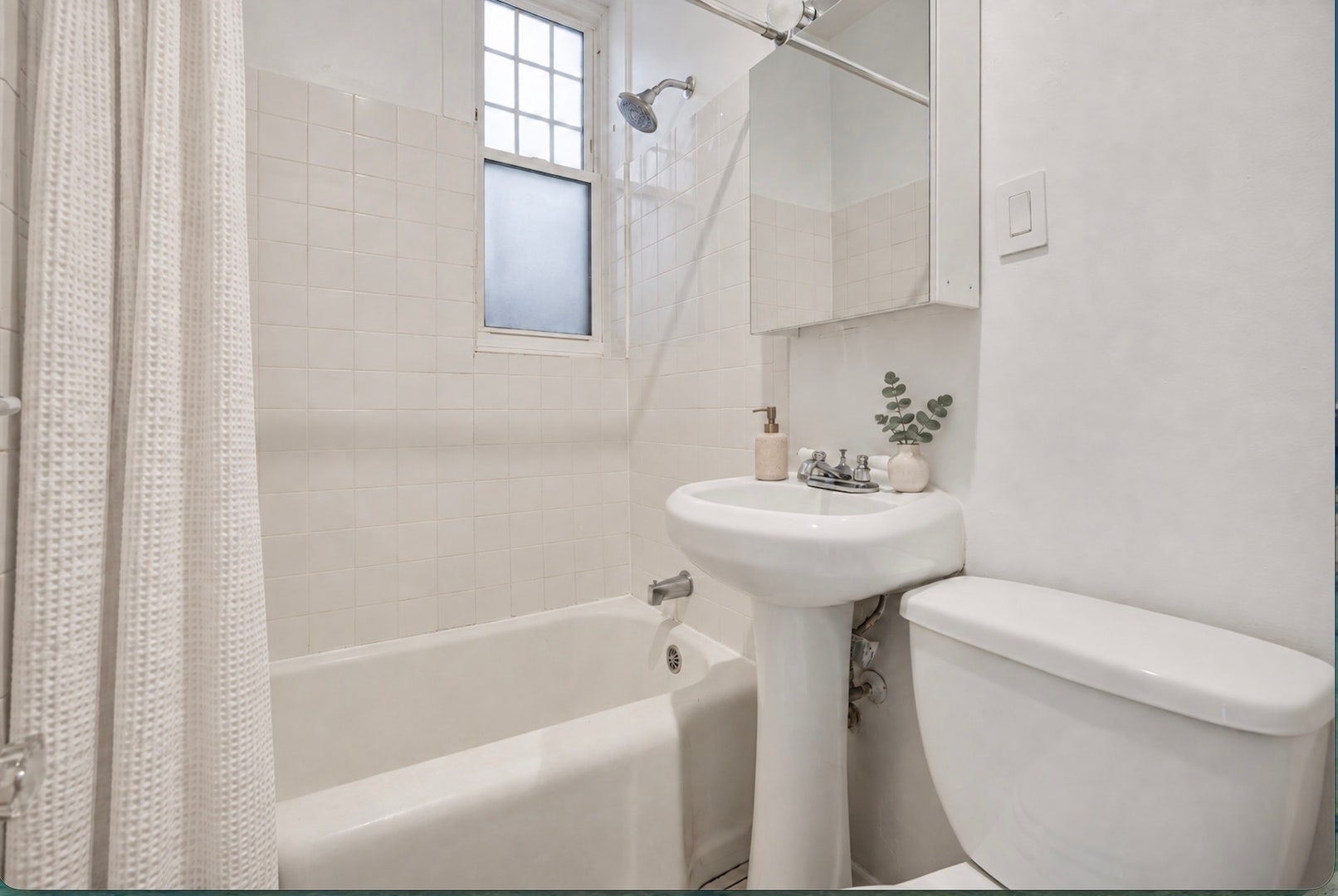 4310 N Clarendon Avenue, #1021, Chicago, IL 60613