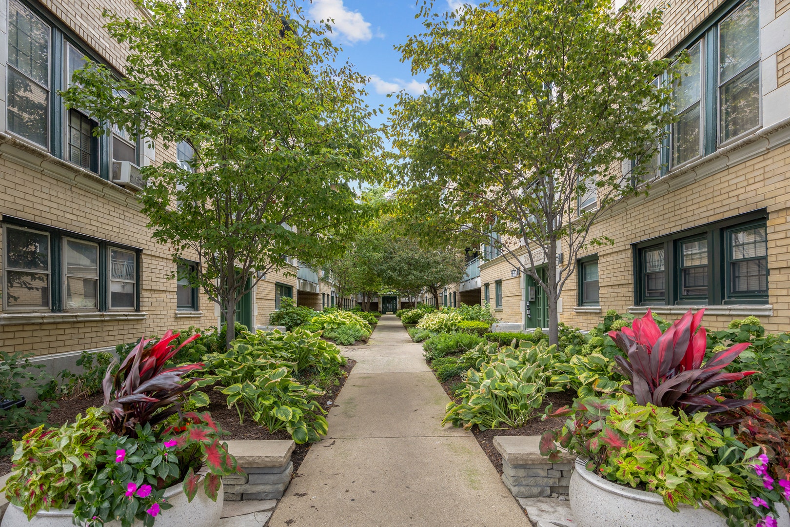4310 N Clarendon Avenue, #1021, Chicago, IL 60613
