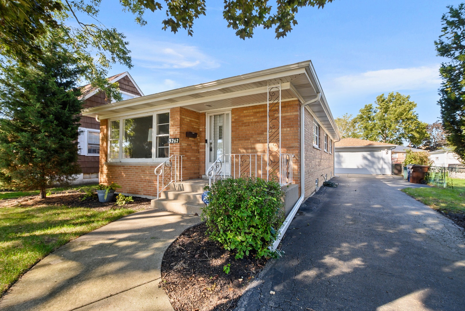 5262 Alexander Place, Oak Lawn, IL 60453 5262 Alexander Place, Oak Lawn, IL 60453
