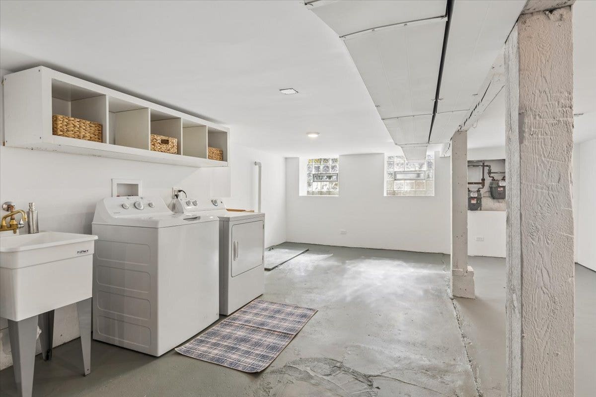 616 W Willow Street, Chicago, IL 60614 616 W Willow Street, Chicago, IL 60614