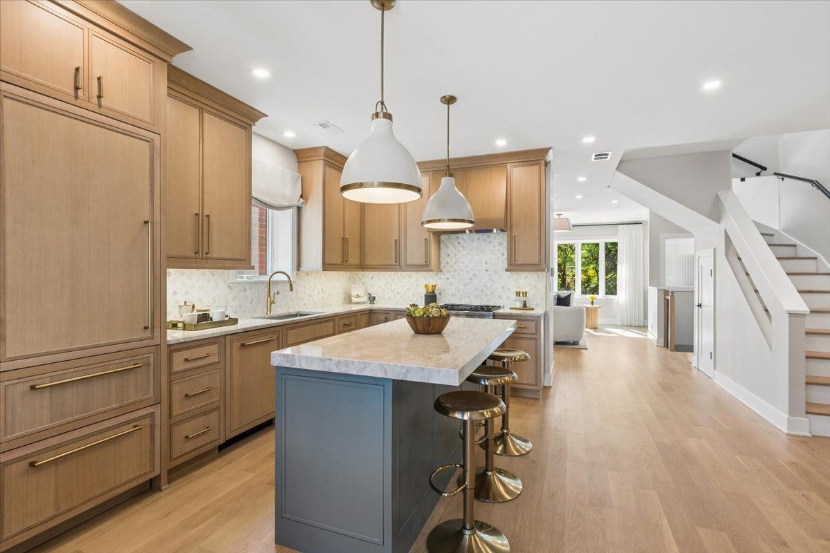 616 W Willow Street, Chicago, IL 60614 616 W Willow Street, Chicago, IL 60614