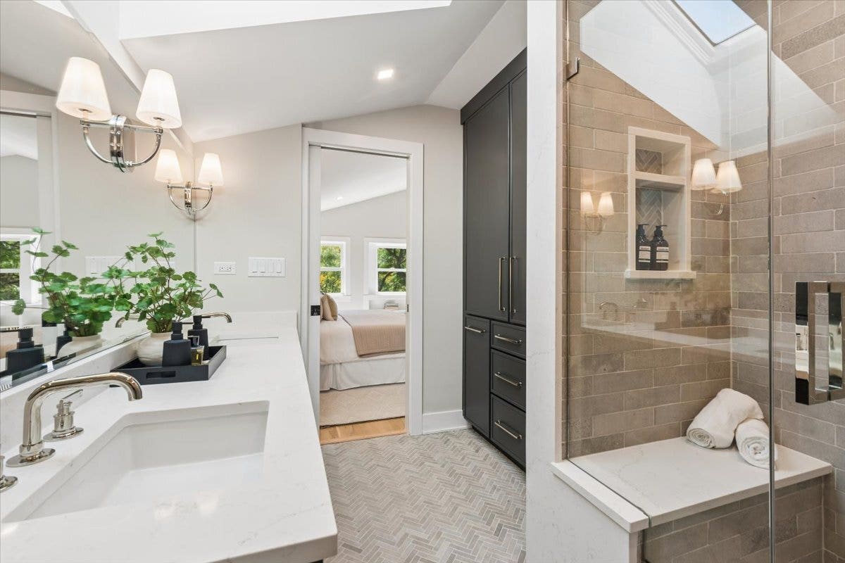616 W Willow Street, Chicago, IL 60614 616 W Willow Street, Chicago, IL 60614