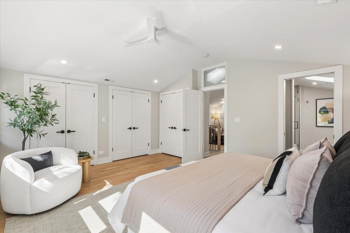 616 W Willow Street, Chicago, IL 60614 616 W Willow Street, Chicago, IL 60614