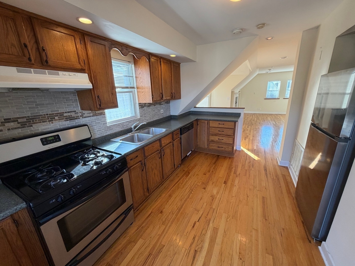 3755 N Christiana Avenue, #2, Chicago, IL 60618 3755 N Christiana Avenue, #2, Chicago, IL 60618