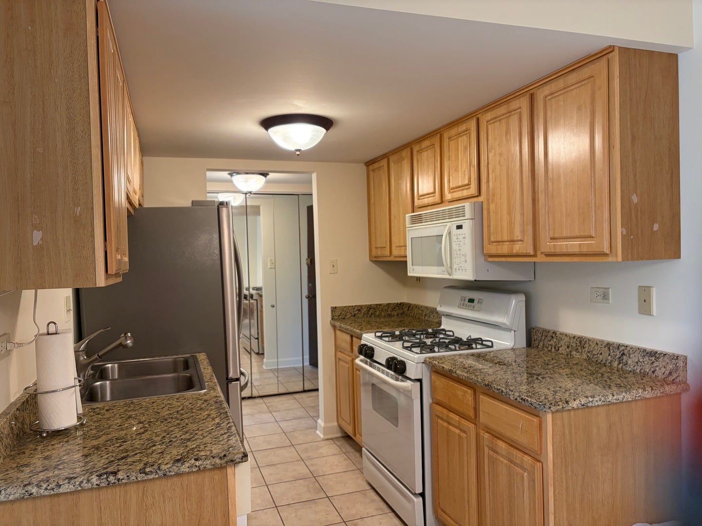 512 Redondo Drive, #411, Downers Grove, IL 60516