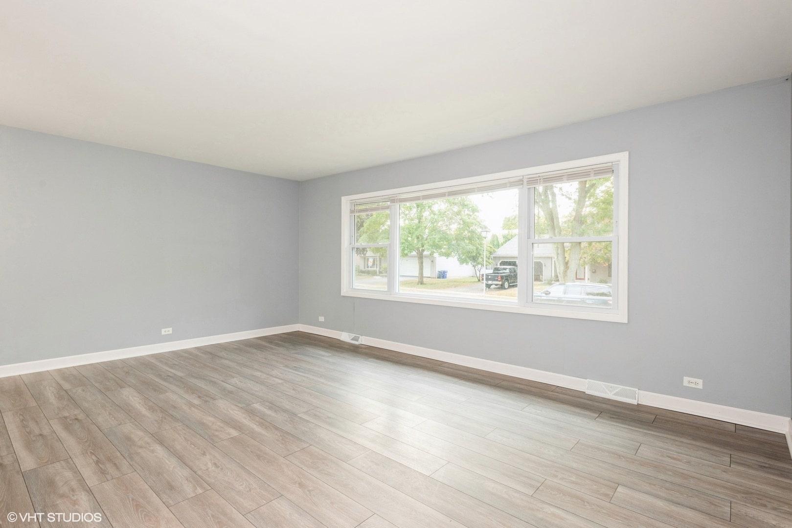 319 Shirley Court, Wheaton, IL 60187 319 Shirley Court, Wheaton, IL 60187