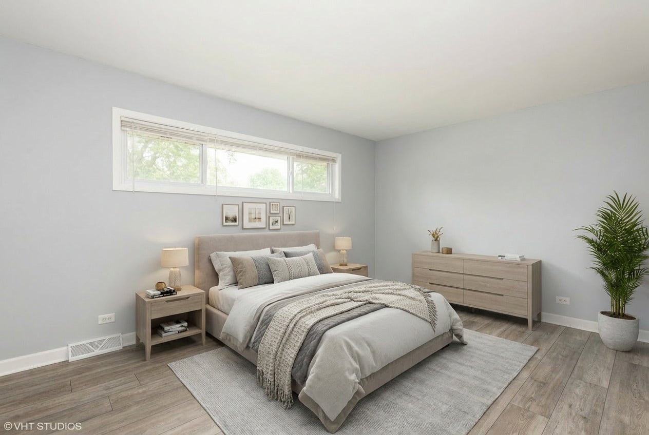 319 Shirley Court, Wheaton, IL 60187 319 Shirley Court, Wheaton, IL 60187