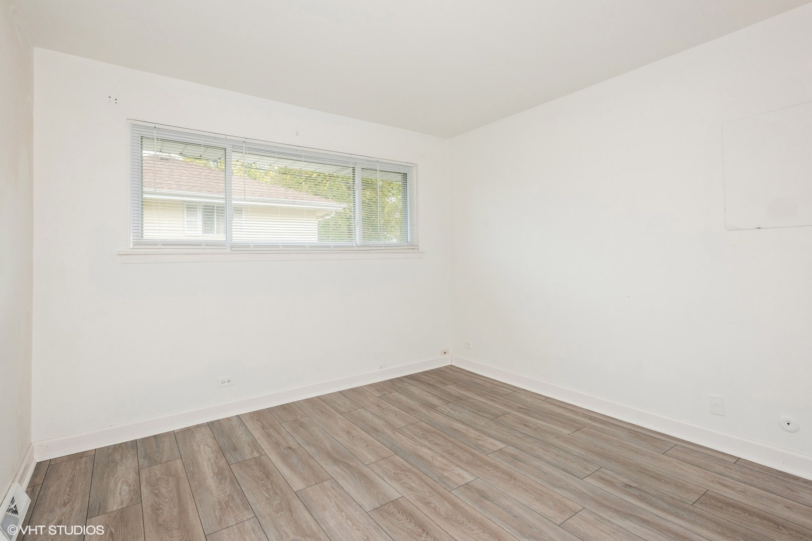 319 Shirley Court, Wheaton, IL 60187 319 Shirley Court, Wheaton, IL 60187