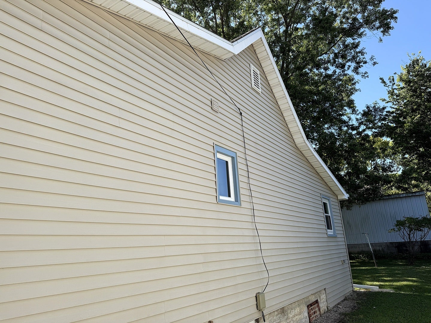 809 Inlet Avenue, Dixon, IL 61021 809 Inlet Avenue, Dixon, IL 61021