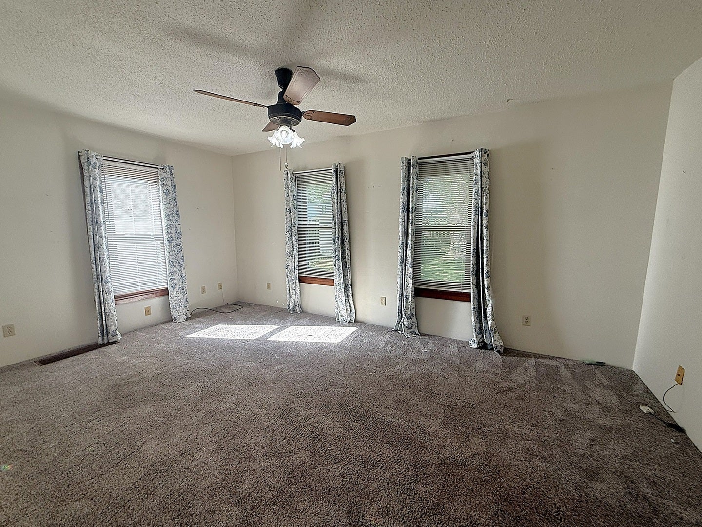 809 Inlet Avenue, Dixon, IL 61021 809 Inlet Avenue, Dixon, IL 61021