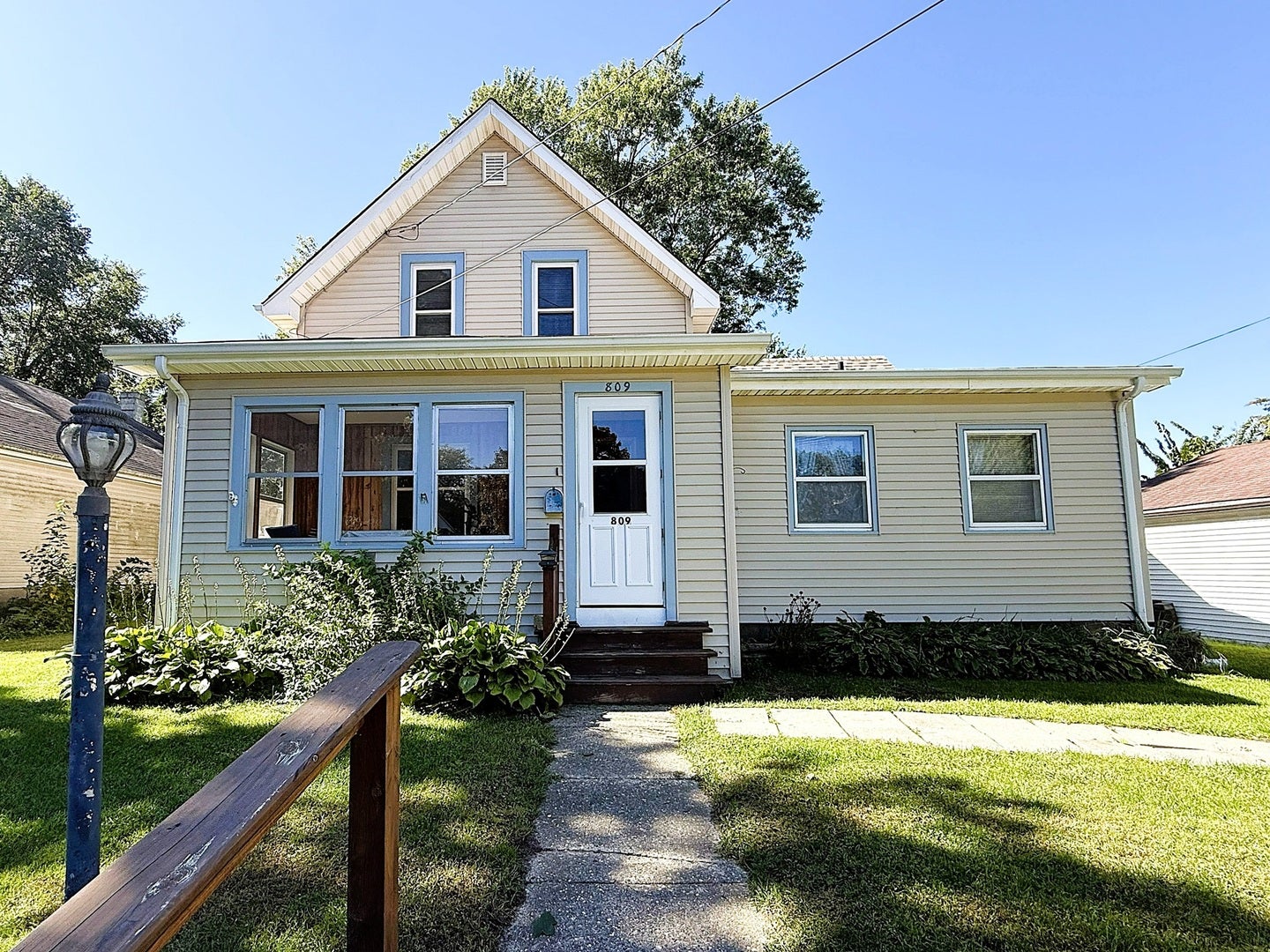 809 Inlet Avenue, Dixon, IL 61021 809 Inlet Avenue, Dixon, IL 61021