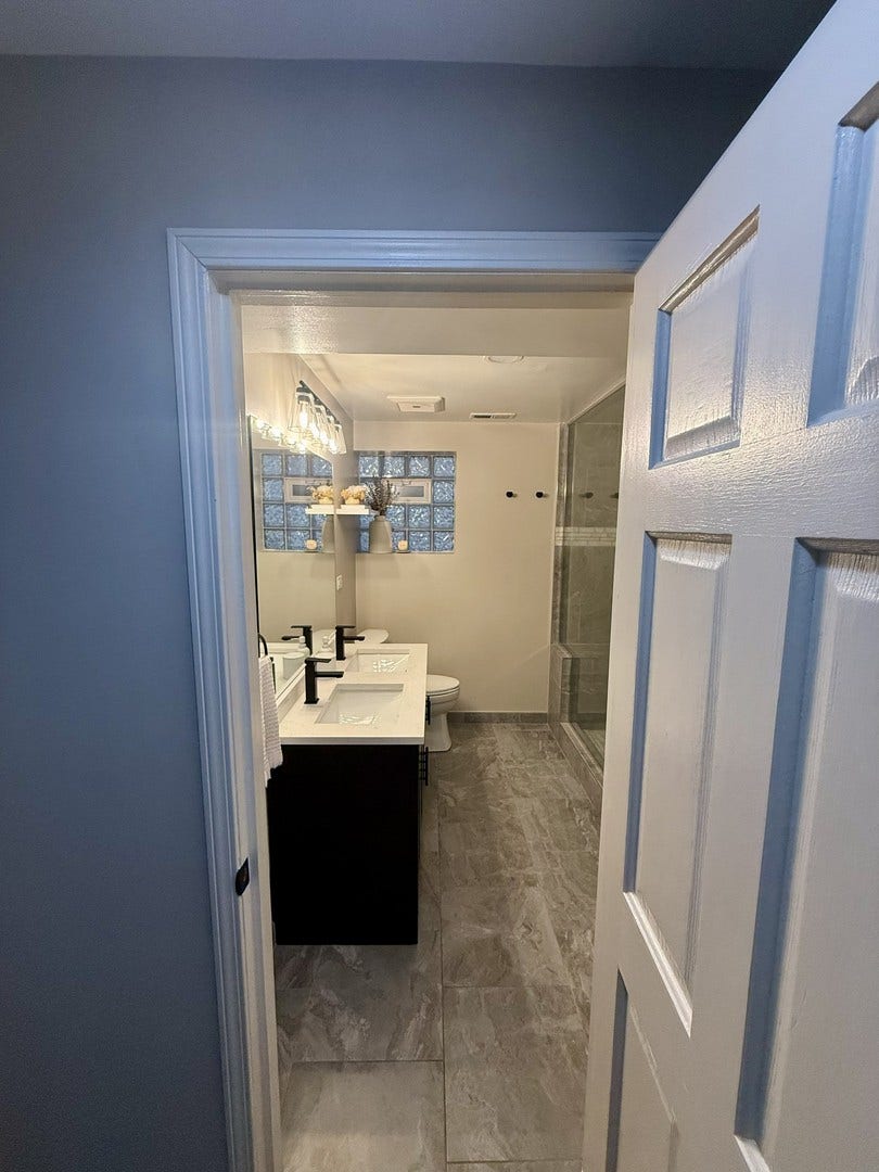 1635 W Beach Avenue, #1, Chicago, IL 60622 1635 W Beach Avenue, #1, Chicago, IL 60622