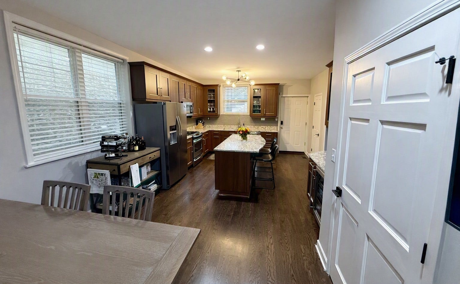 1635 W Beach Avenue, #1, Chicago, IL 60622 1635 W Beach Avenue, #1, Chicago, IL 60622