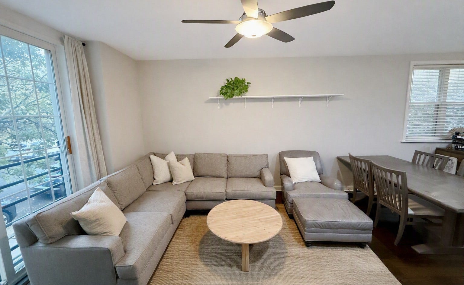 1635 W Beach Avenue, #1, Chicago, IL 60622 1635 W Beach Avenue, #1, Chicago, IL 60622