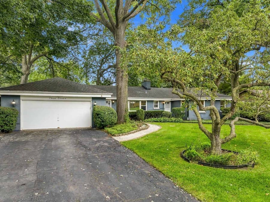 Property photo for 311 N Mac Arthur Boulevard, Mount Prospect, IL