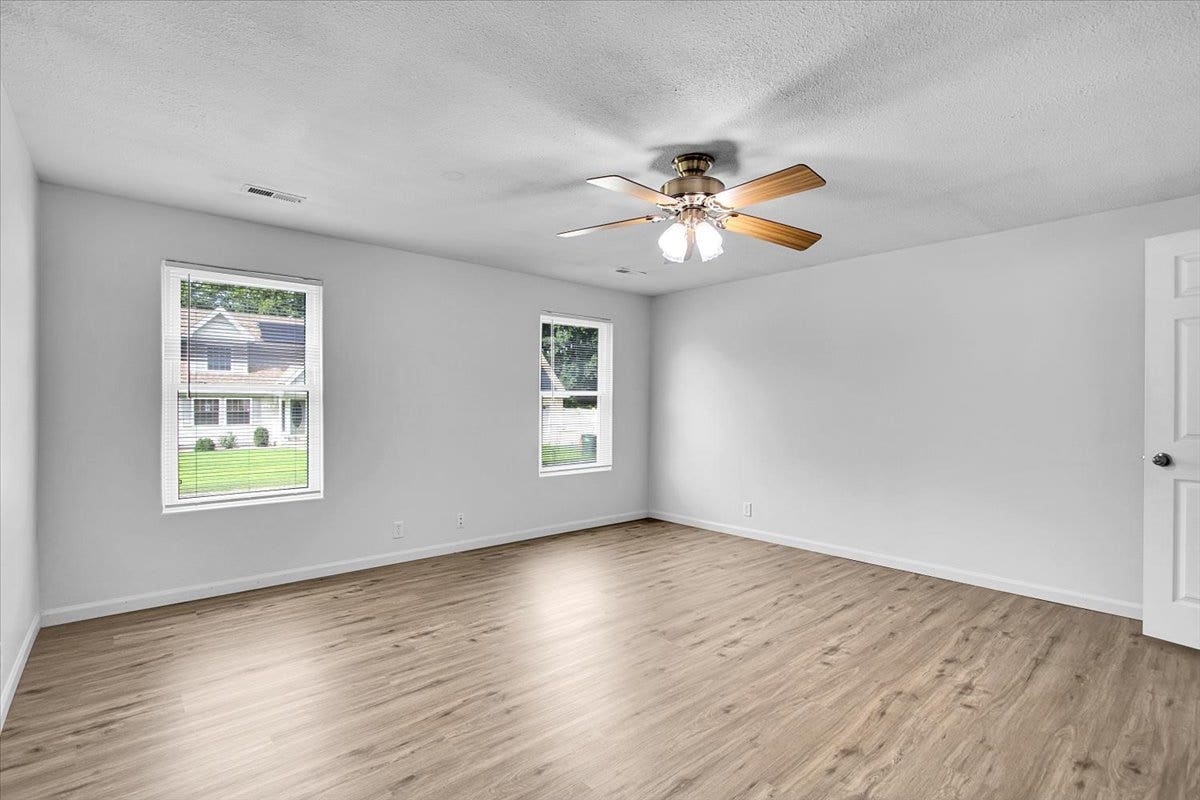295 N 1st Avenue, Coal City, IL 60416