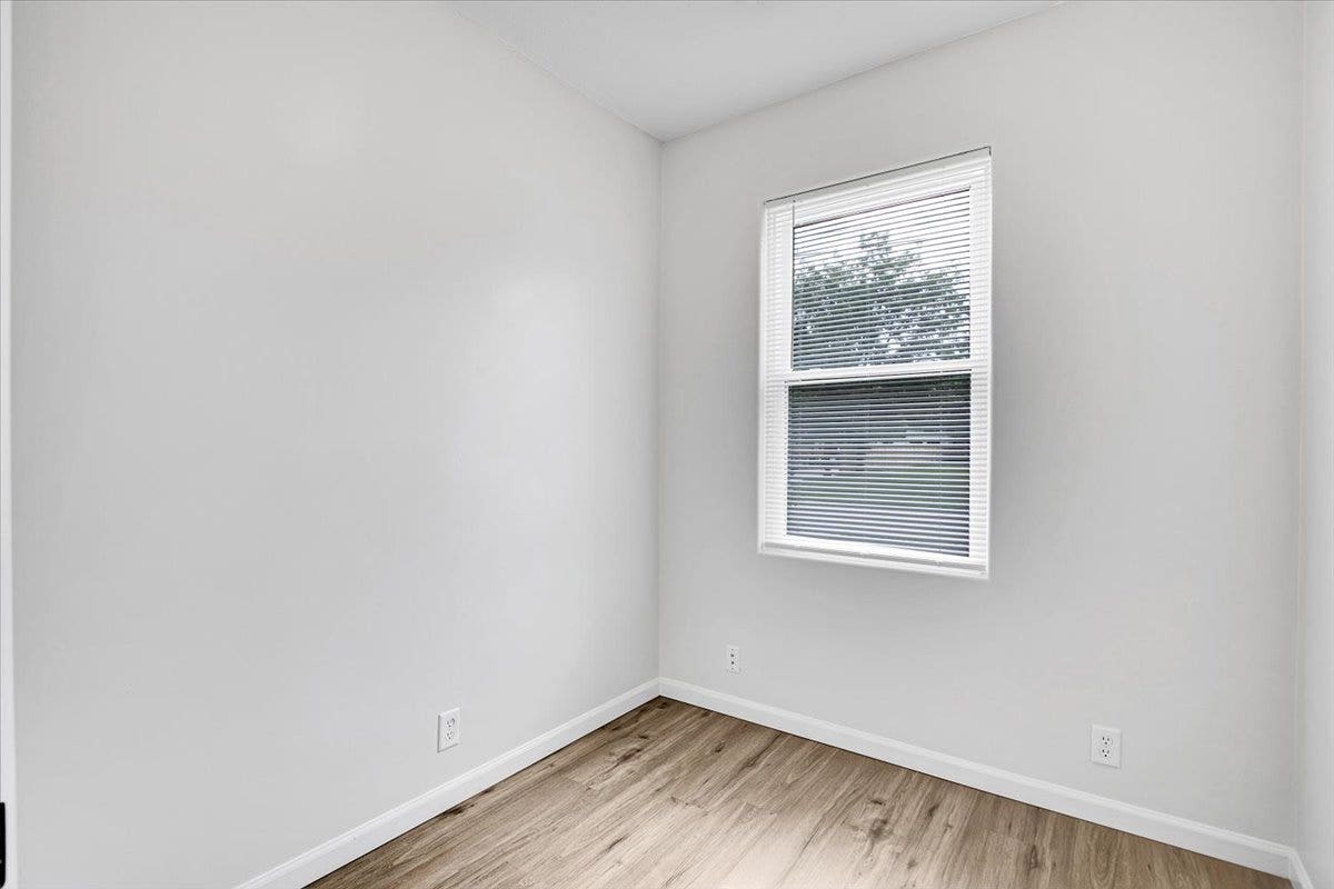 295 N 1st Avenue, Coal City, IL 60416