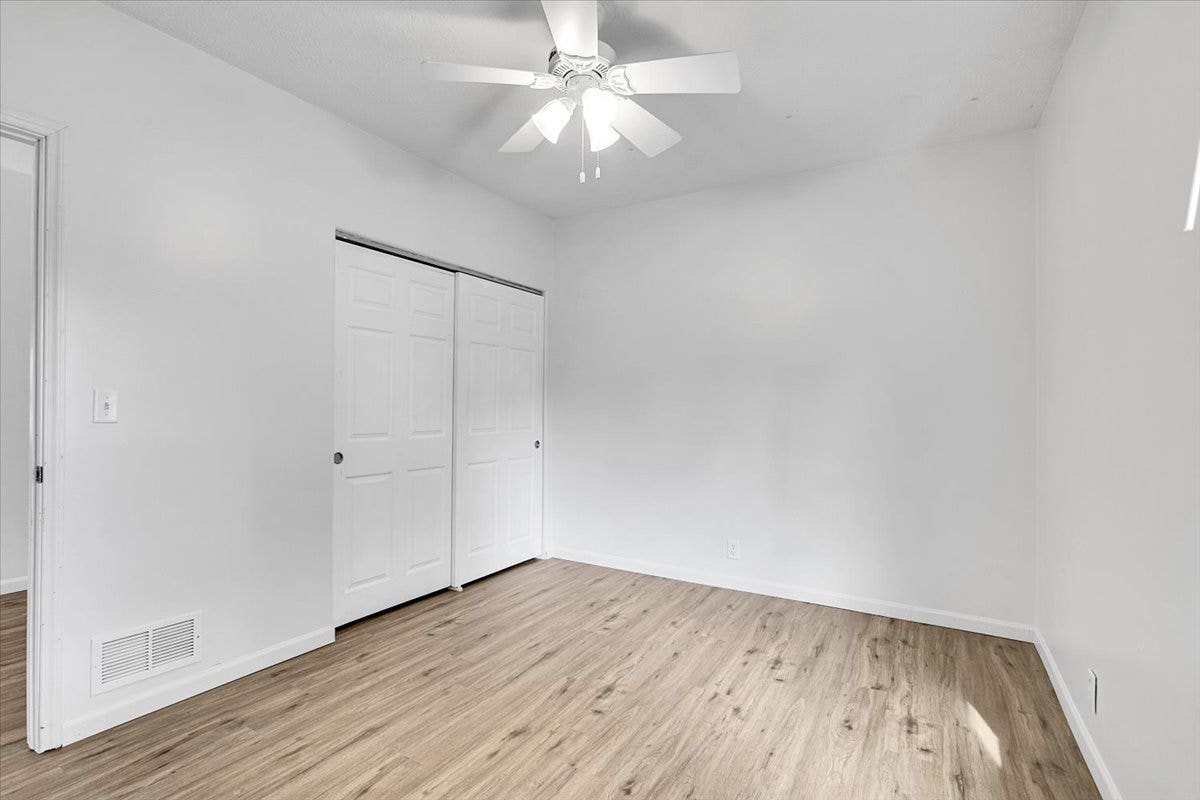 295 N 1st Avenue, Coal City, IL 60416