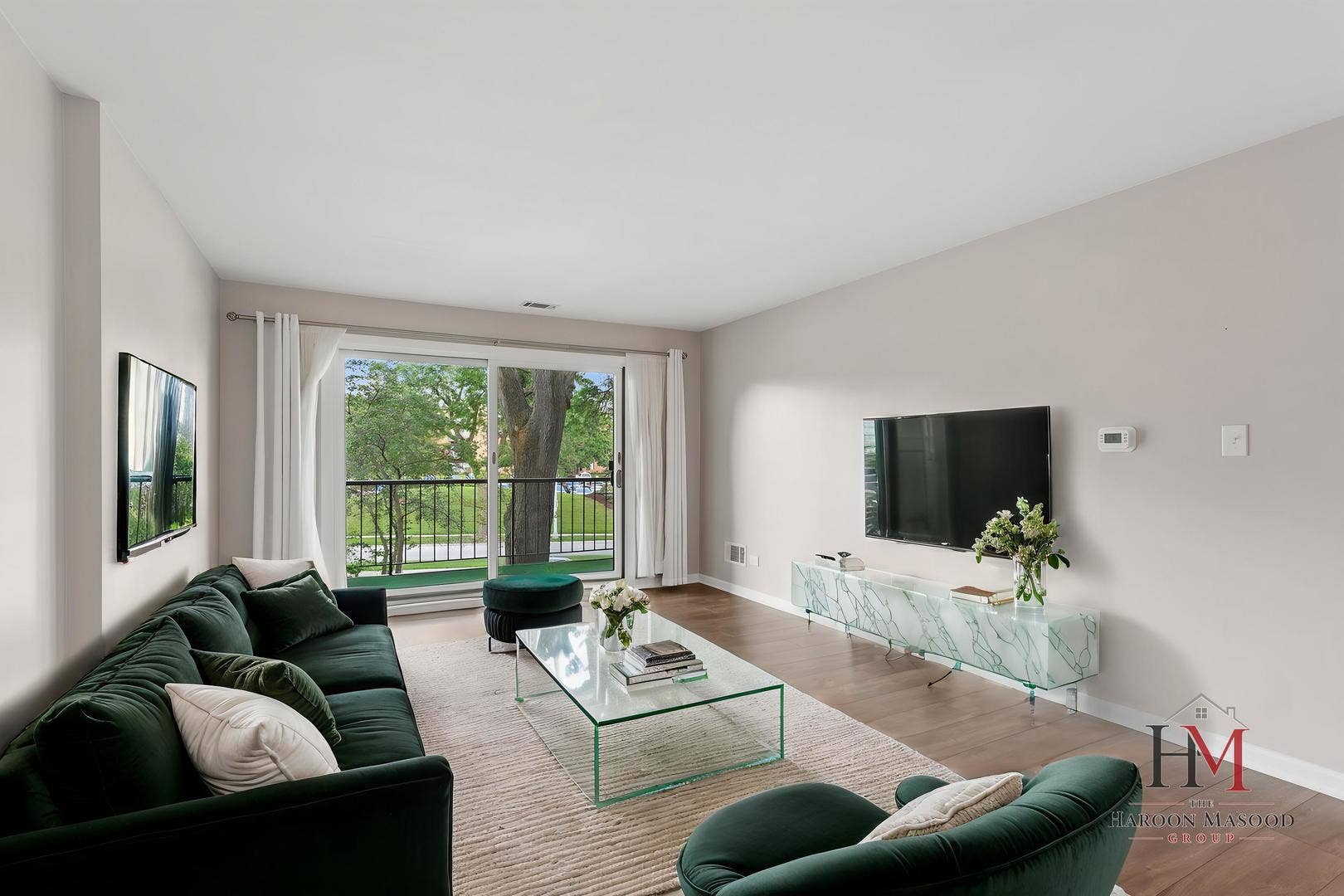 7510 Farmingdale Drive, #210, Darien, IL 60561 7510 Farmingdale Drive, #210, Darien, IL 60561