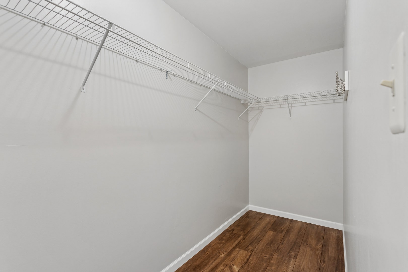 7510 Farmingdale Drive, #210, Darien, IL 60561 7510 Farmingdale Drive, #210, Darien, IL 60561