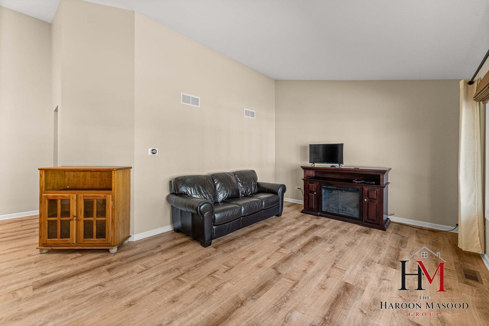 9241 Windsor Parkway, Tinley Park, IL 60487 9241 Windsor Parkway, Tinley Park, IL 60487