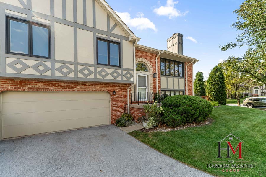 Property photo for 9241 Windsor Parkway, Tinley Park, IL