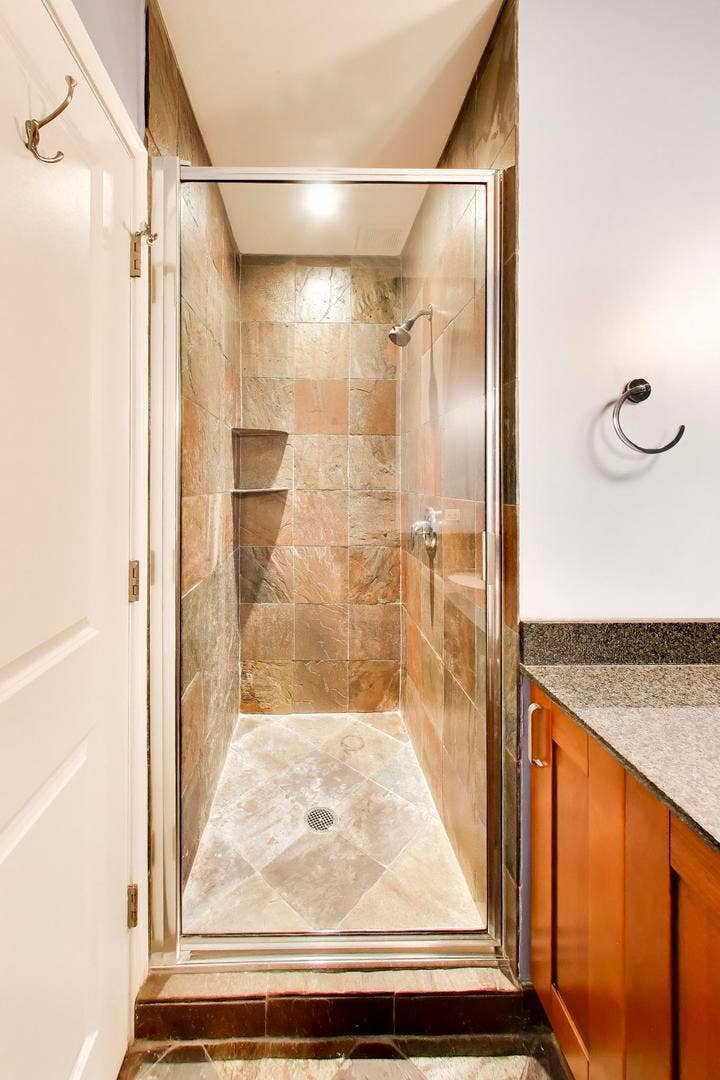 2032 N BURLING Street, #3, Chicago, IL 60614