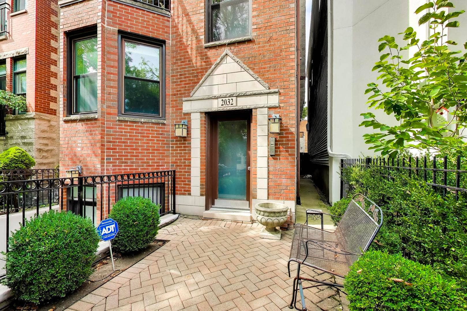 2032 N BURLING Street, #3, Chicago, IL 60614