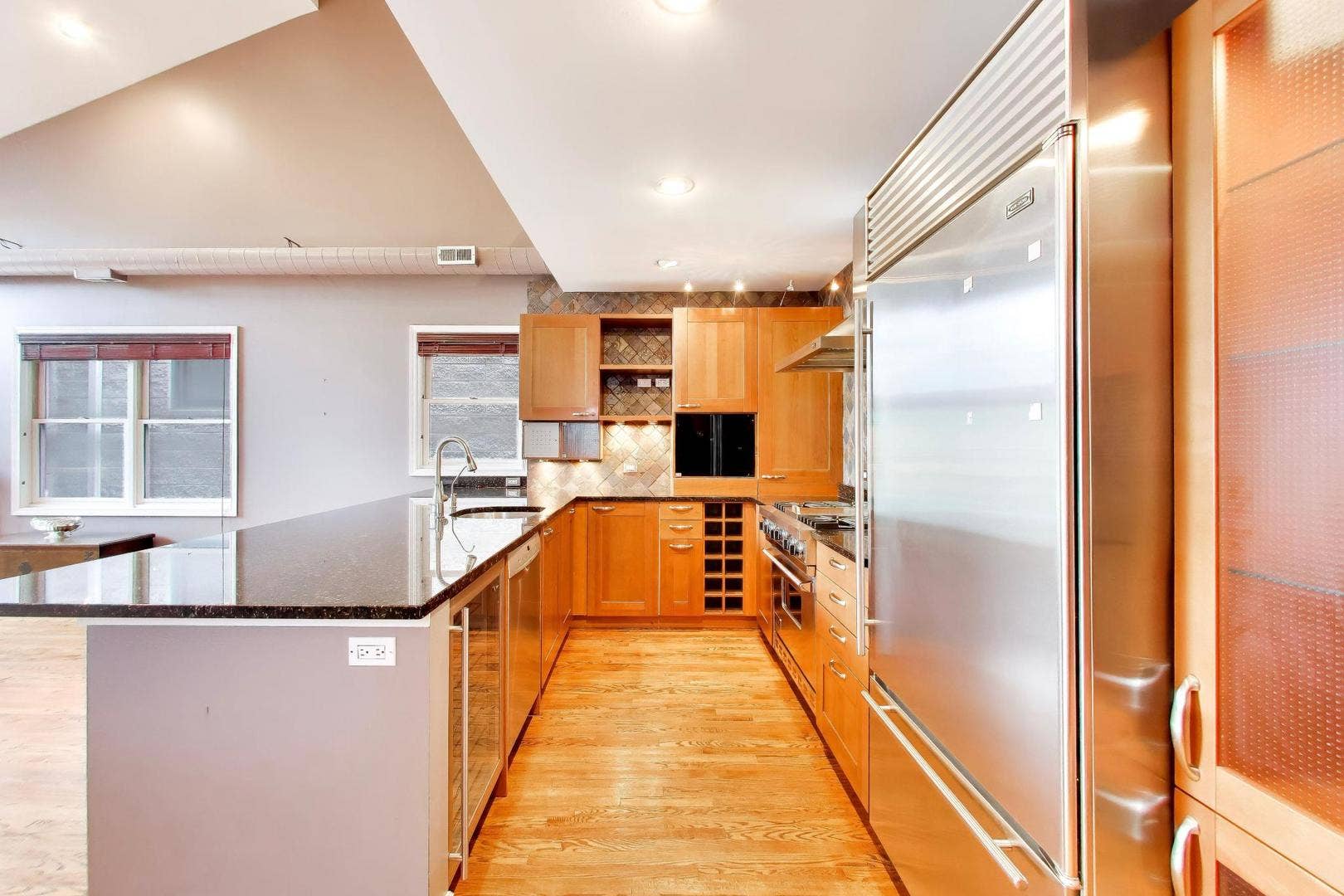 2032 N BURLING Street, #3, Chicago, IL 60614