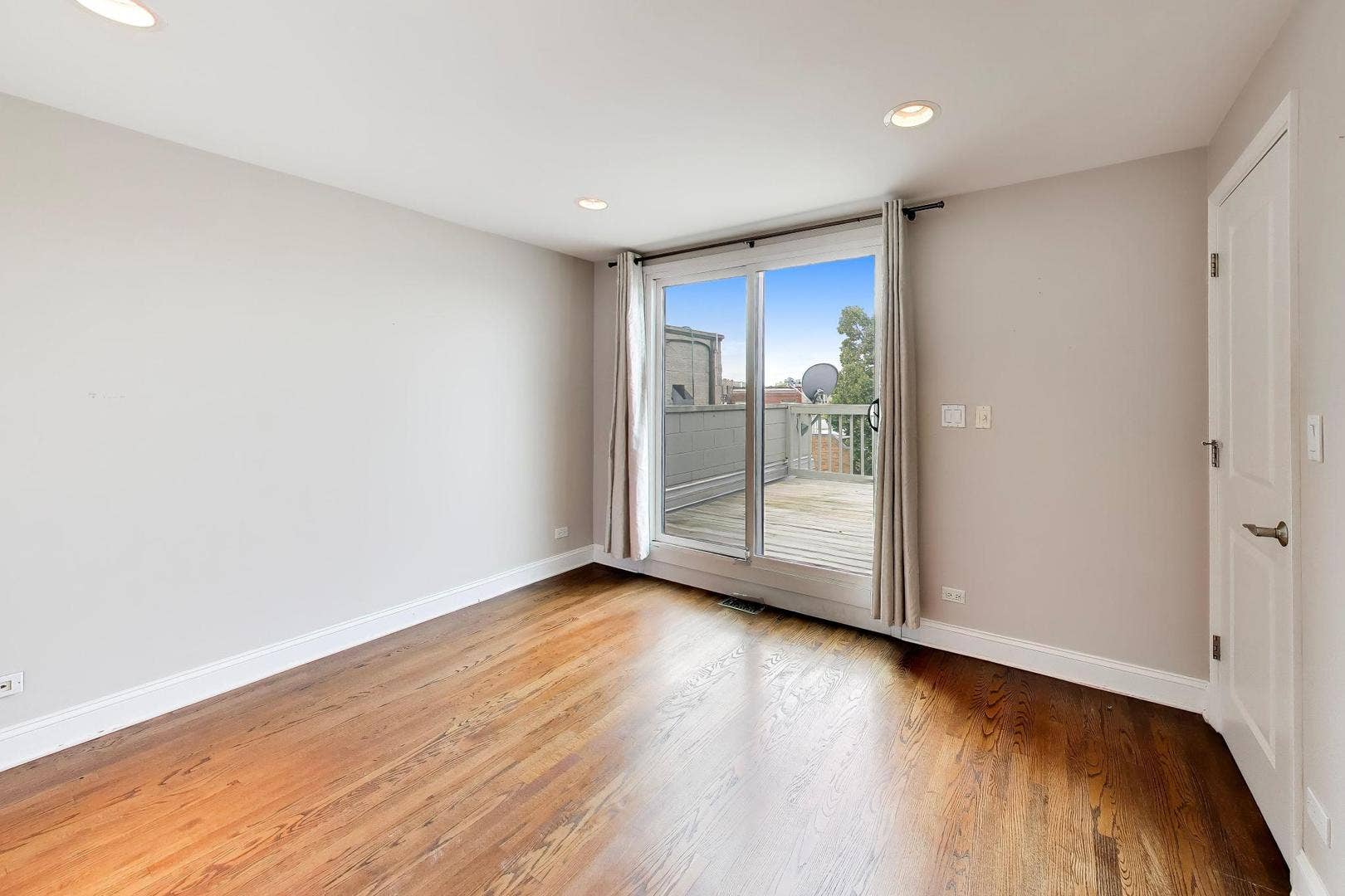 2032 N BURLING Street, #3, Chicago, IL 60614
