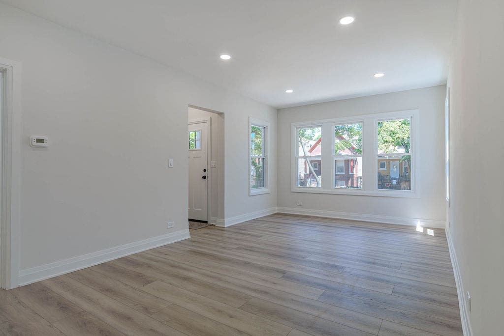2250 N Kostner Avenue, Chicago, IL 60639 2250 N Kostner Avenue, Chicago, IL 60639